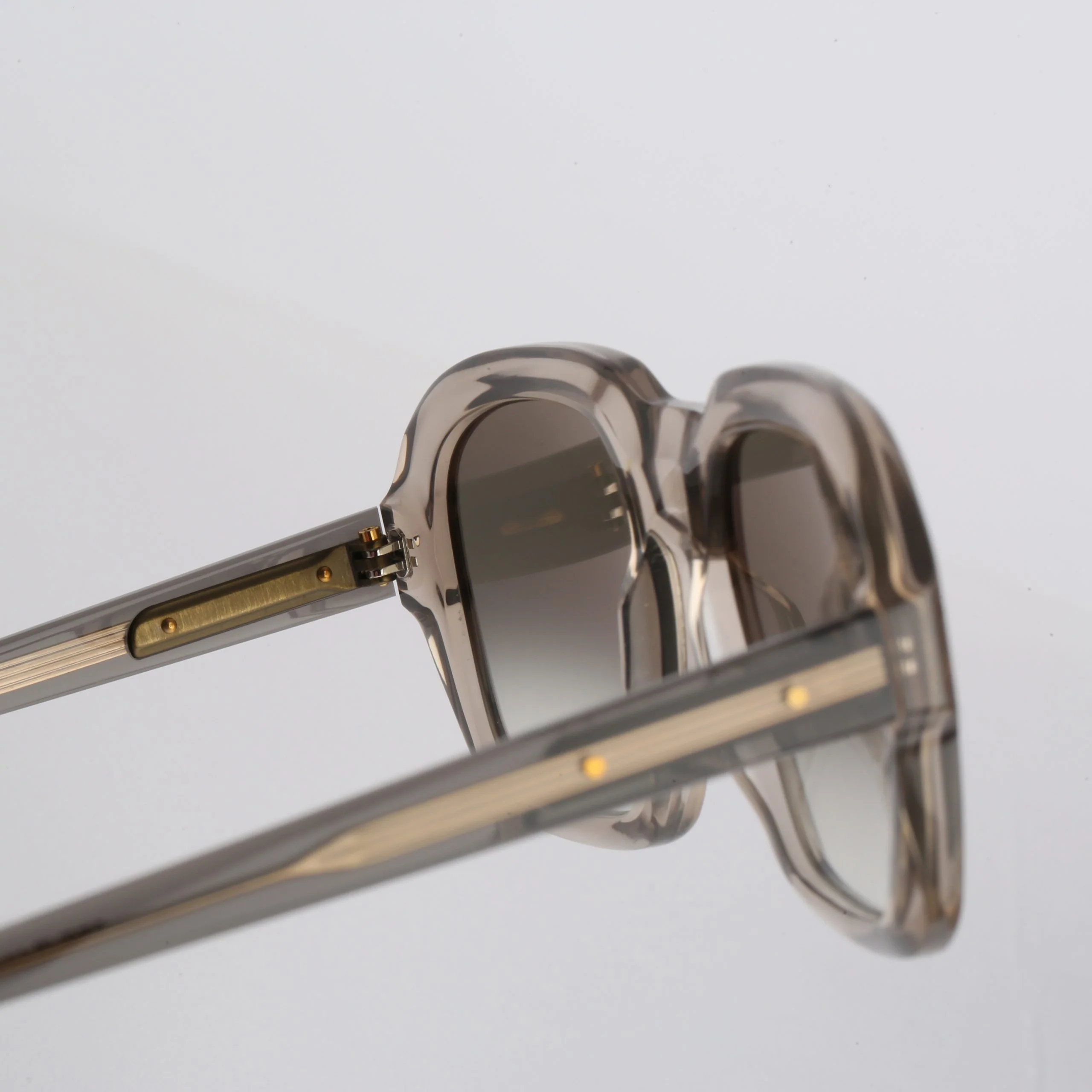 Steve McQueen Eyewear | Les lunettes de soleil ''BANKABLE'' - Champagne Cristal – Image 5