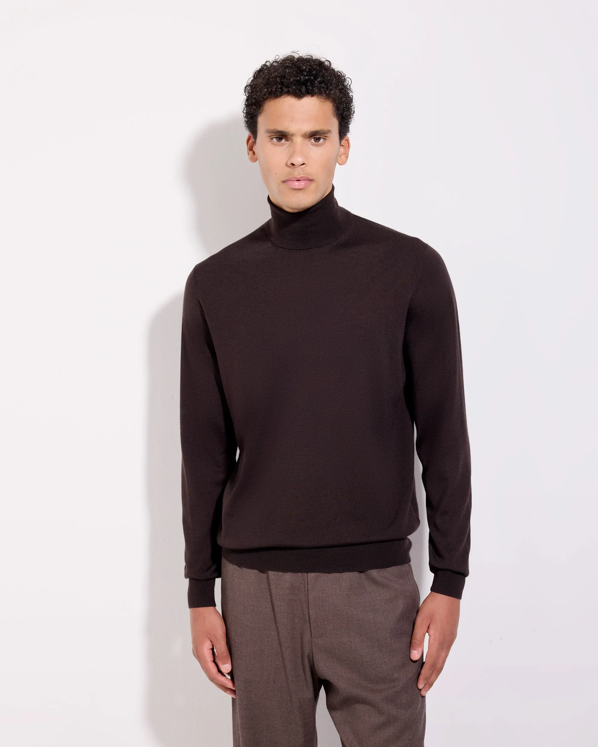 Filippo De Laurentiis | Pull à col roulé en laine mérinos royale - Marron – Image 4